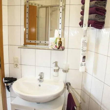Daire Ferienwohnung An Der Sudlichen Weinstrasse